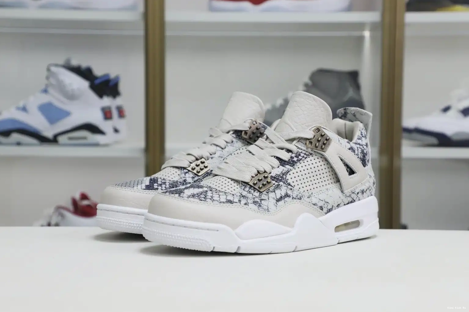Jordan Air snakeskin Kimikick retro Jordan 4 0718